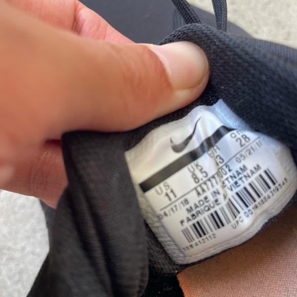 Nike Womens In Season TR 8 AA7773-002 Black Running size 11 - Picture 8 of 9